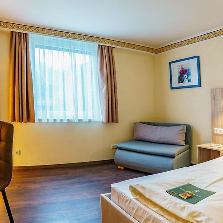 Akzent Hotel Restaurant Hirsch Heidenheim an der Brenz Exteriér fotografie