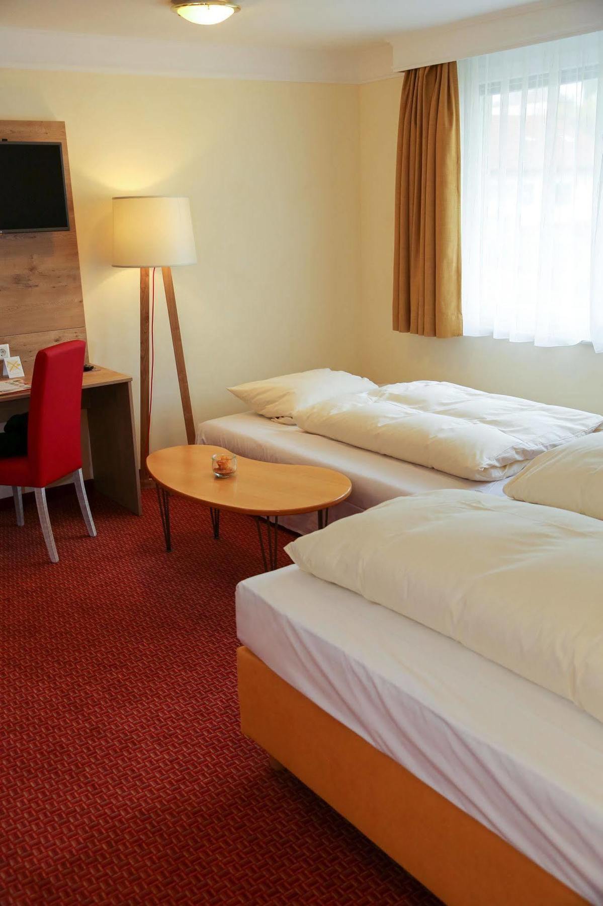 Akzent Hotel Restaurant Hirsch Heidenheim an der Brenz Exteriér fotografie